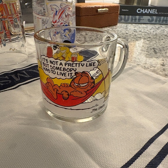 Vintage 1978 Garfield McDonald’s Glass Mug - Picture 1 of 2